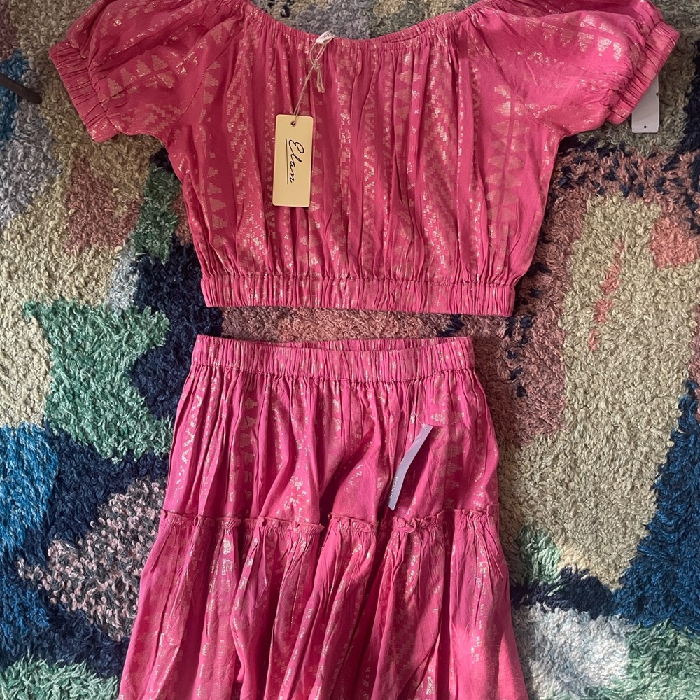 ELAN skirt and off shoulder top set